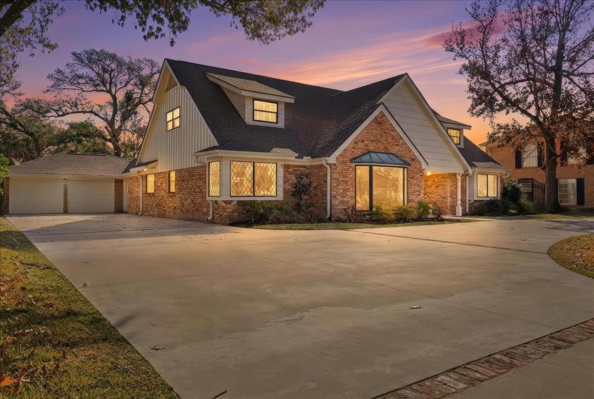 1540 Infinity Lane Property Photo 1