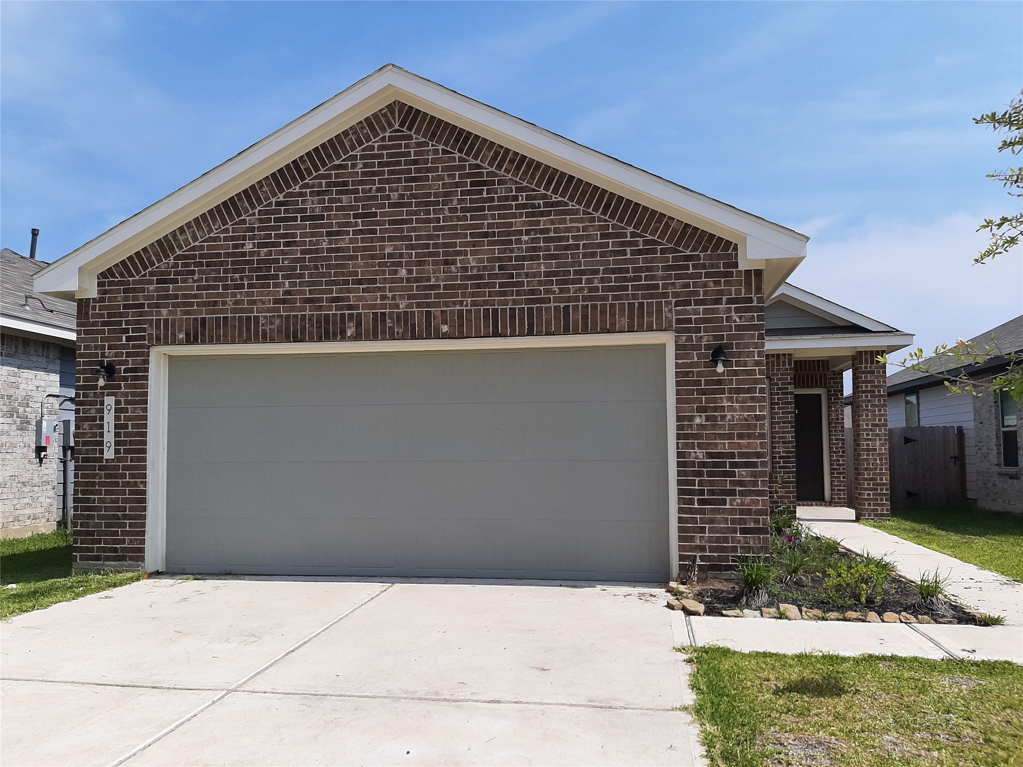 919 Redinger Ridge Drive Property Photo 1