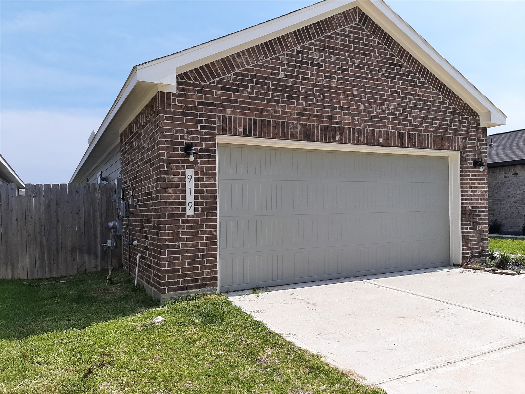 919 Redinger Ridge Drive Property Photo 2