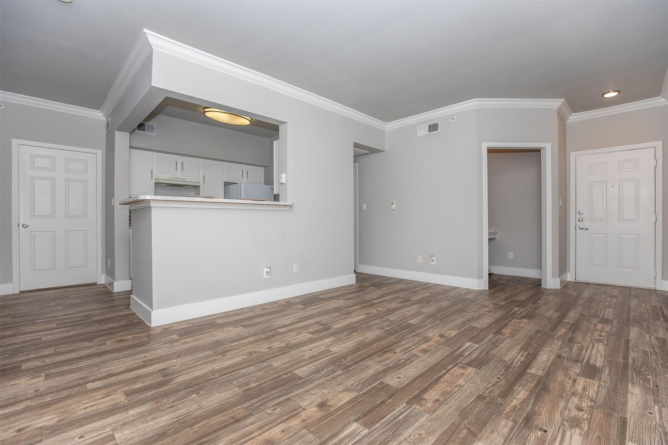 19100 N Glenwest Drive 936 Property Photo 11
