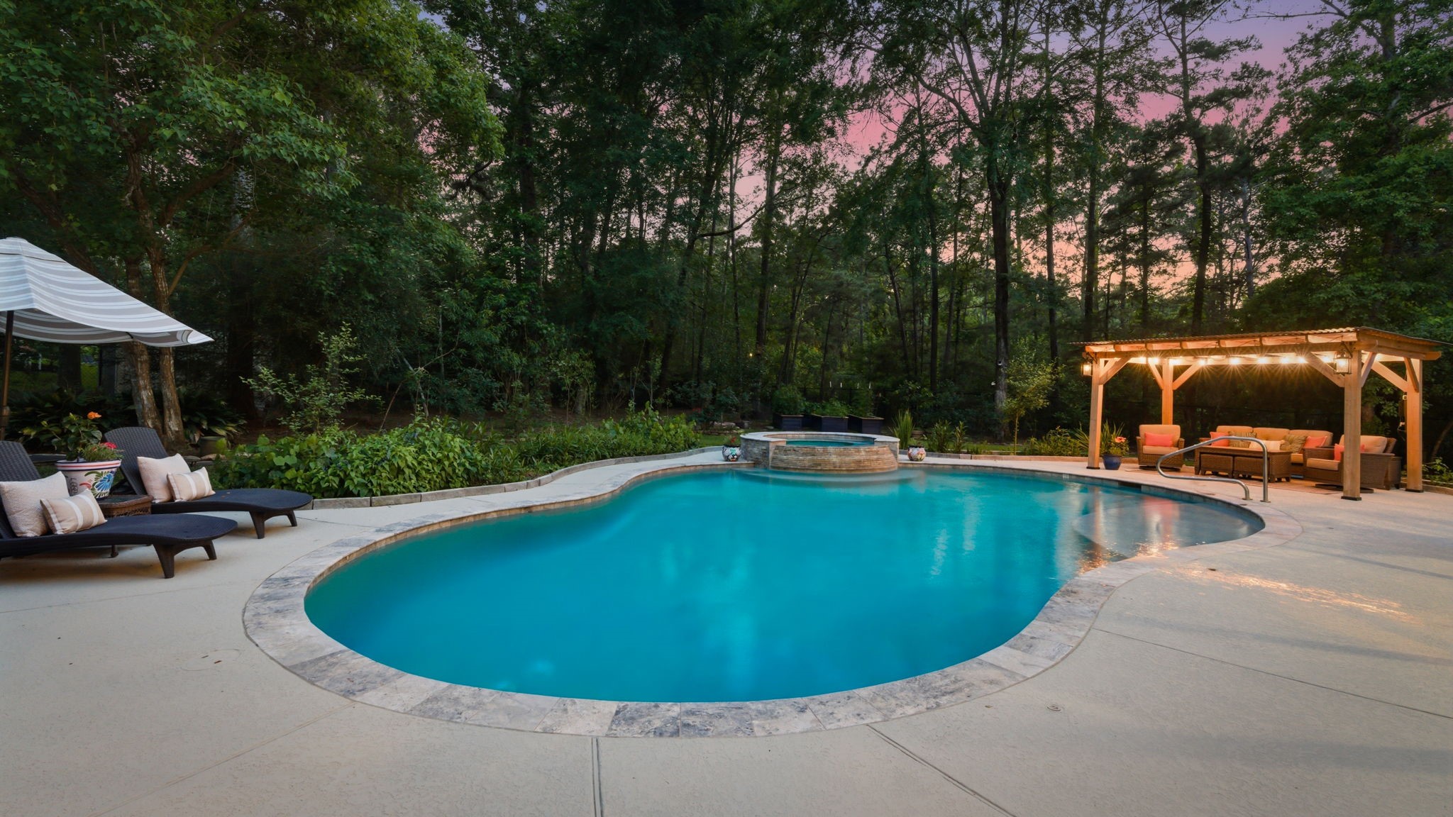 39 Creek Forest Lane Property Photo 42