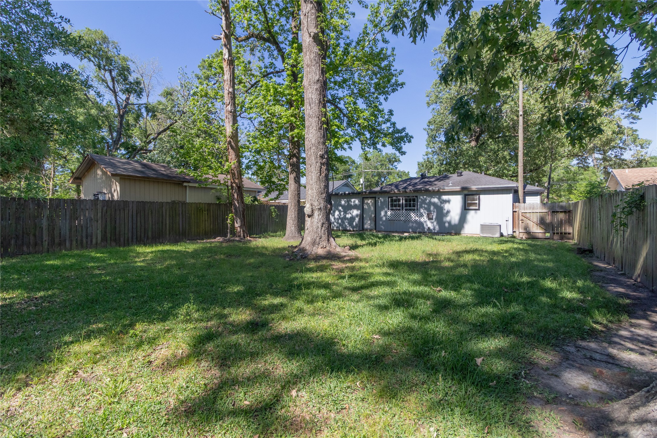 4425 Harding Drive Property Photo 23