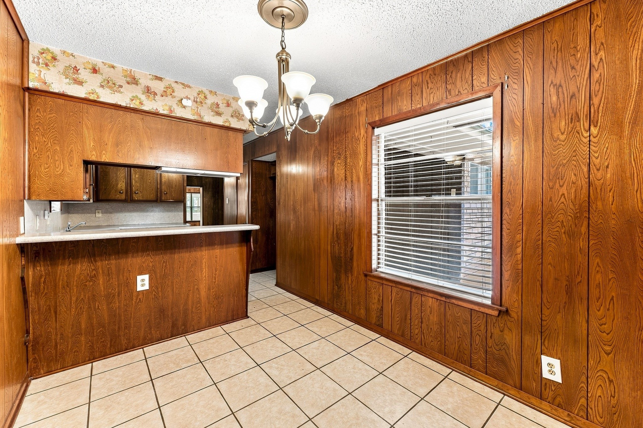 323 Park Hill Street Property Photo 6