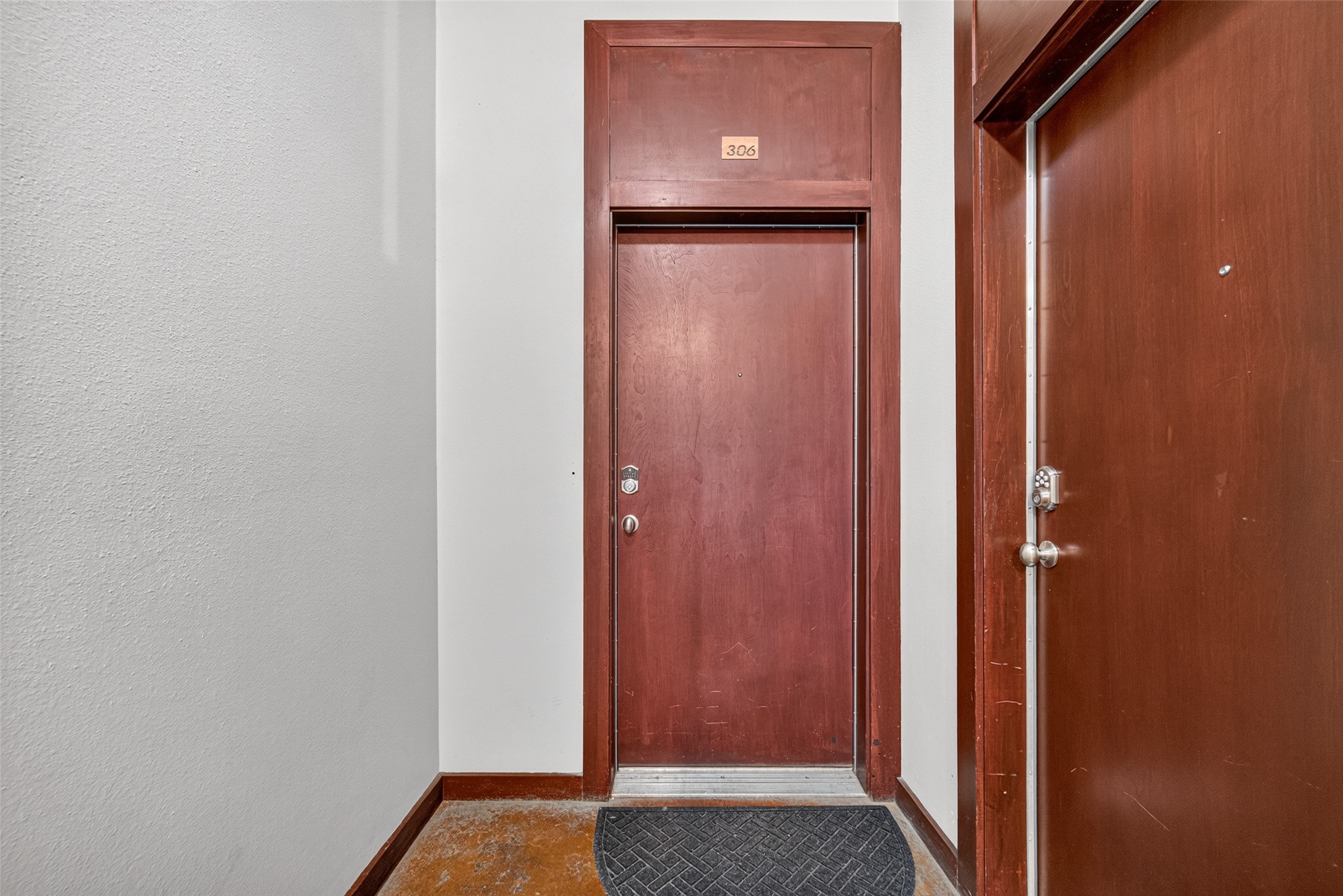 2205 Mckinney Street 306 Property Photo 12