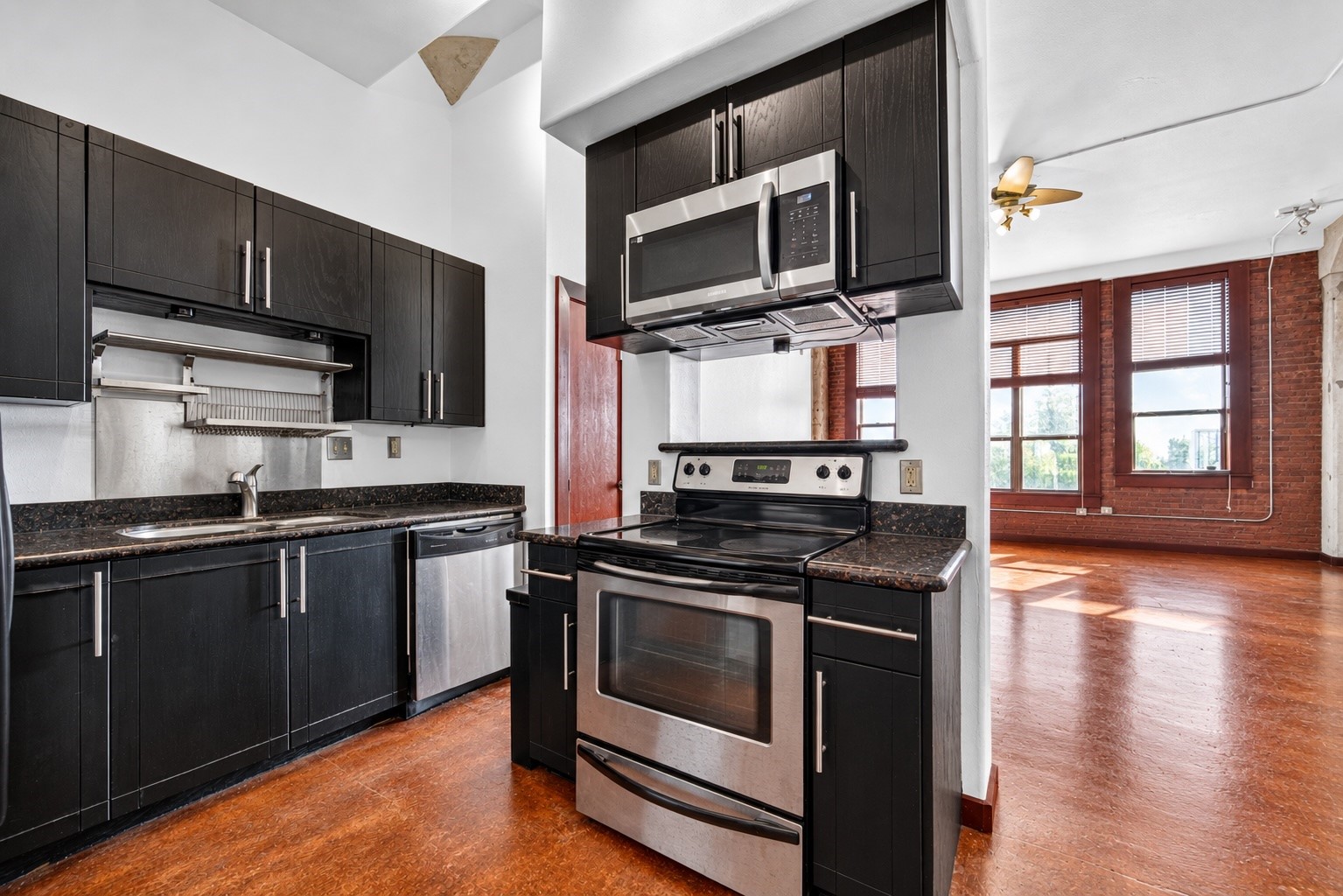2205 Mckinney Street 306 Property Photo 16