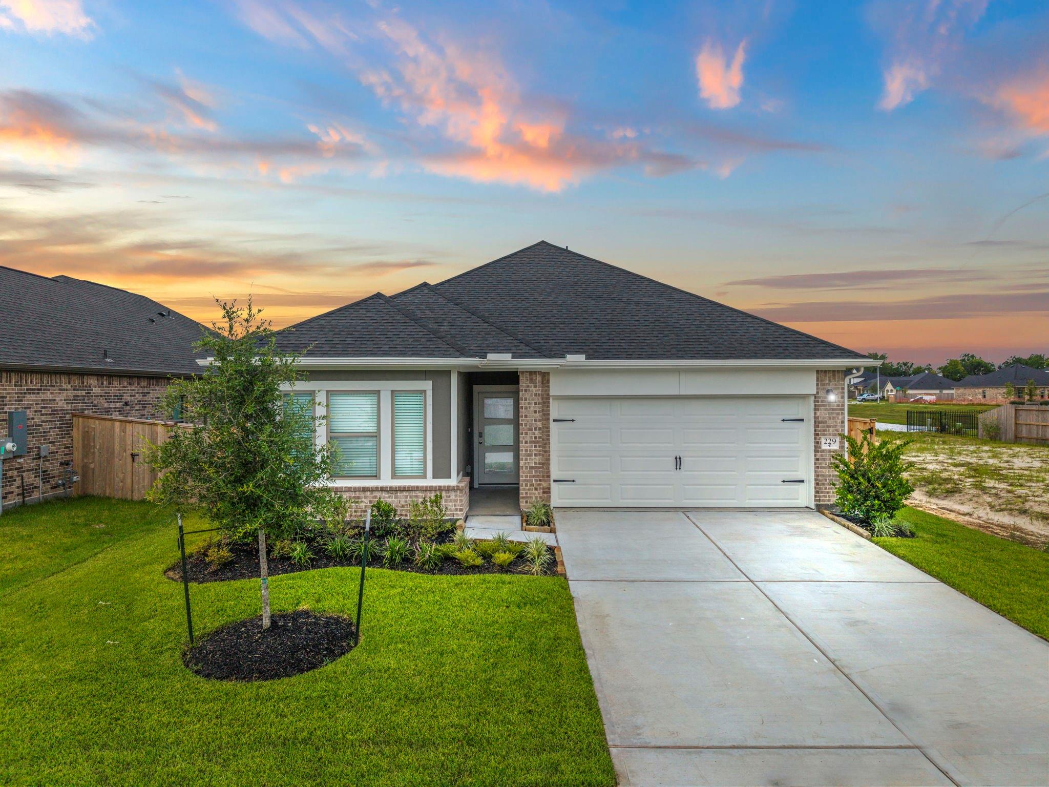 229 Orchard Laurel Drive, Alvin TX 77511 Property Photo 1