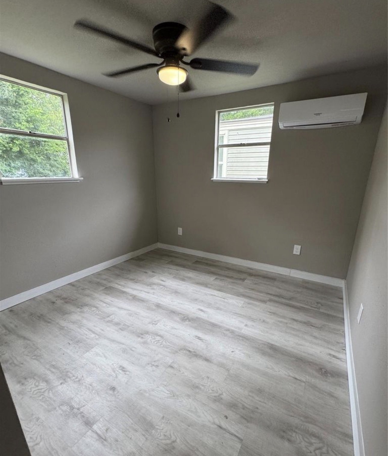 5734 Grant Avenue Property Photo 1