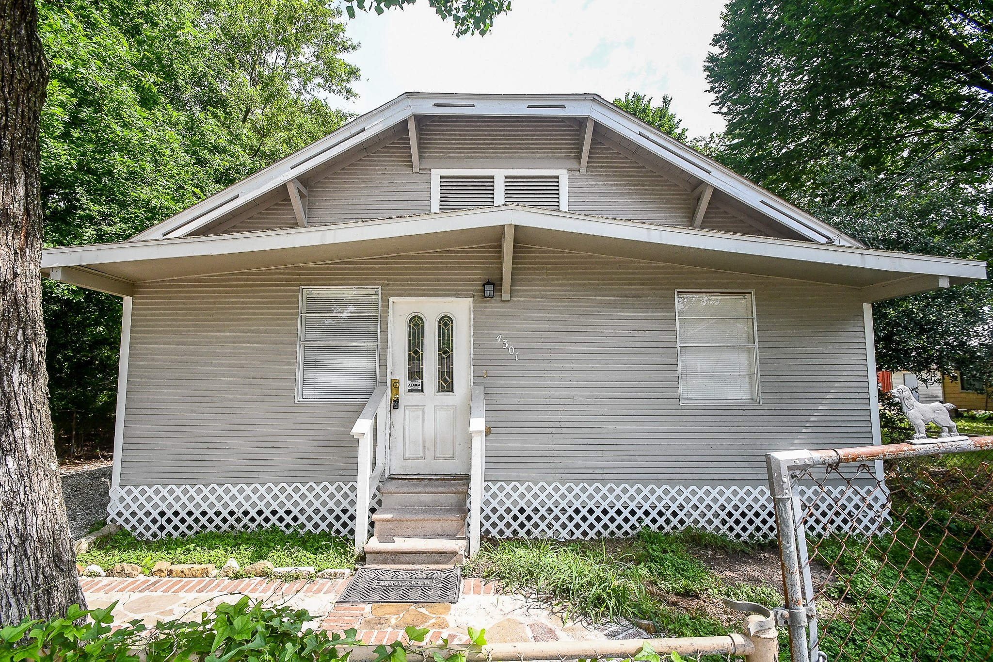 4301 Gregory Street Property Photo 4