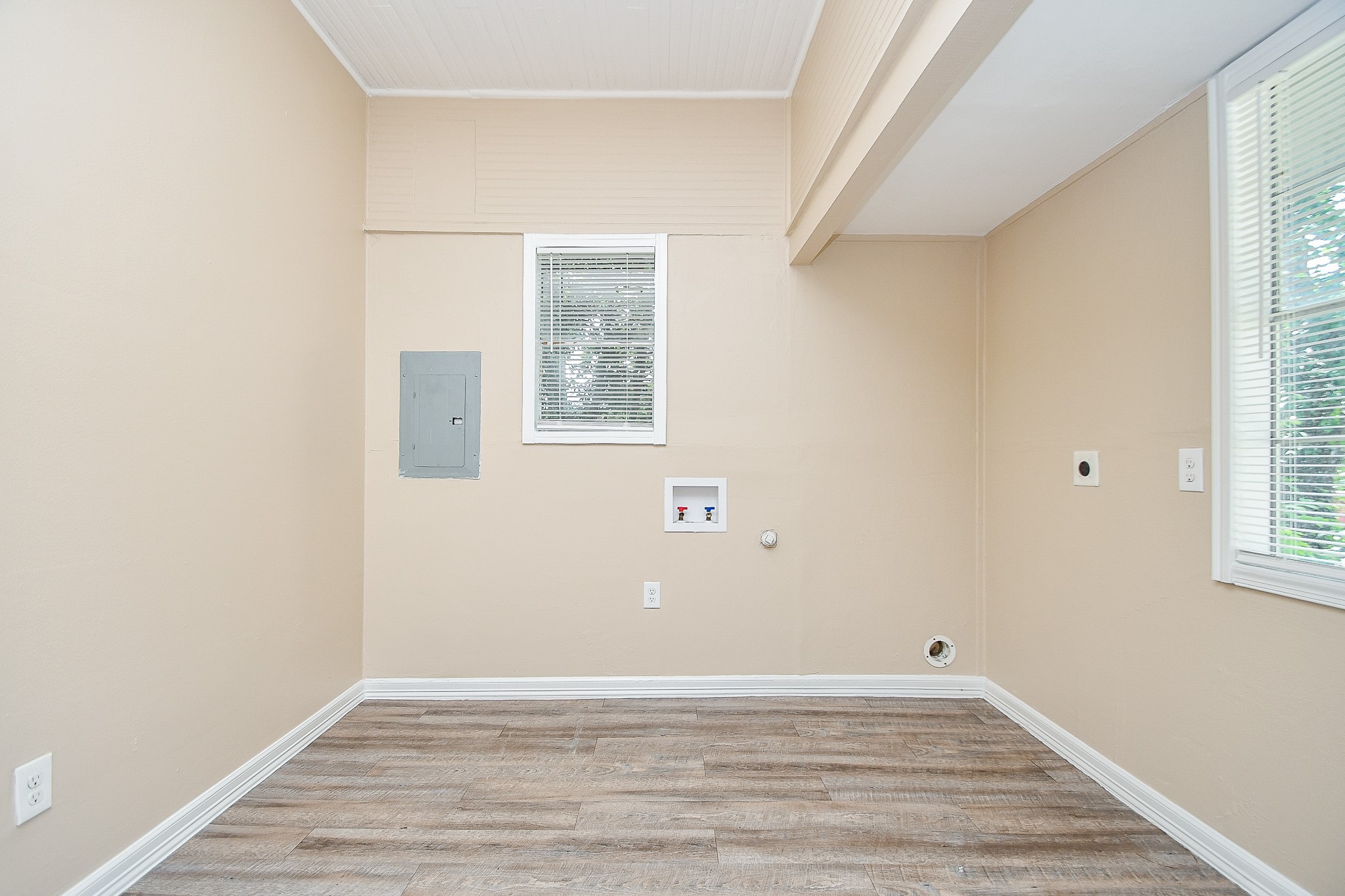 4301 Gregory Street Property Photo 10