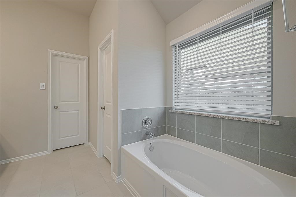 1306 Vinter Meadows Lane Property Photo 40
