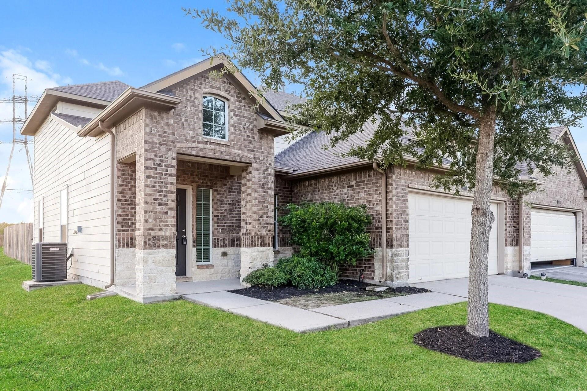 9603 Fabia Court Property Photo 1