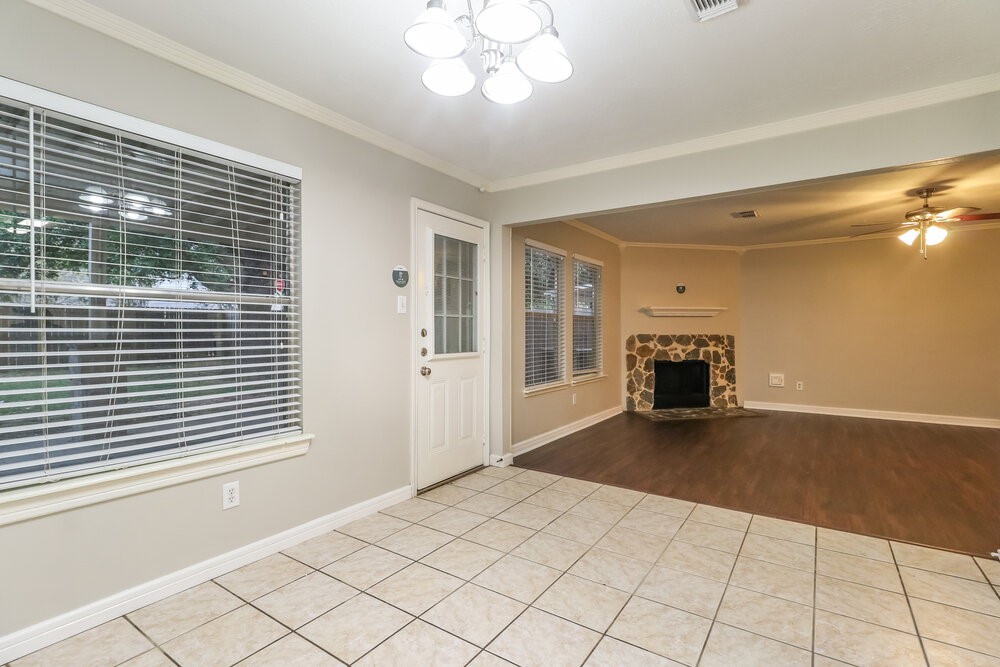 11710 Sandy Stream Drive Property Photo 7