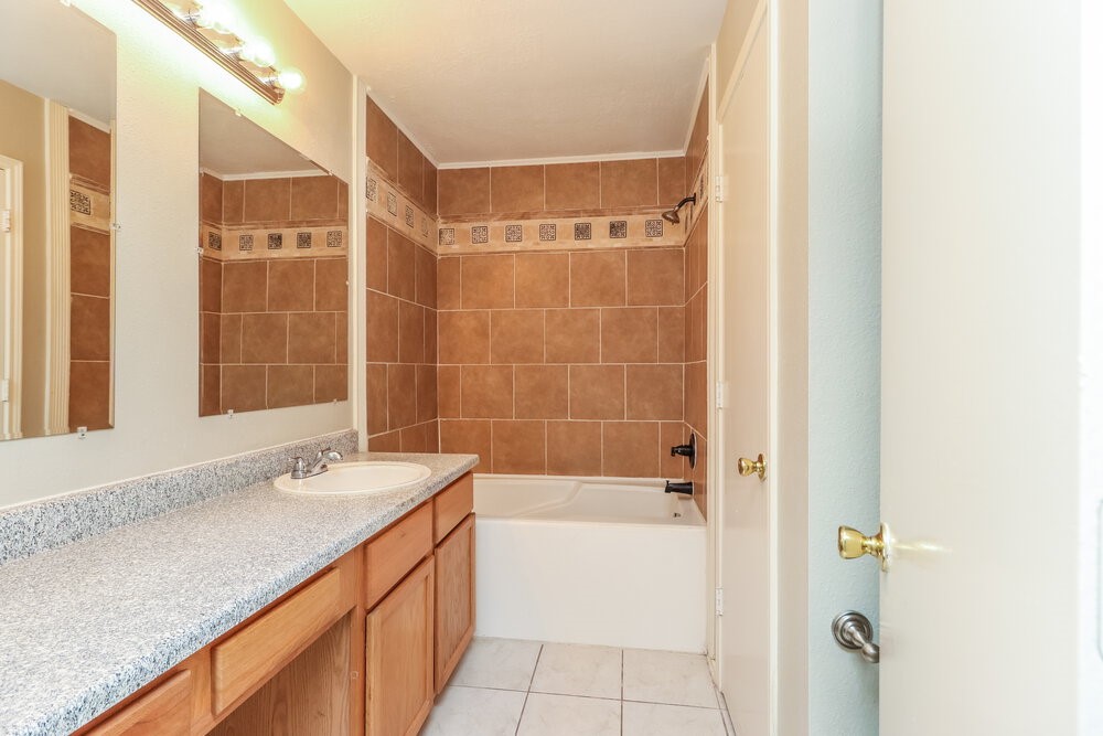 11710 Sandy Stream Drive Property Photo 12