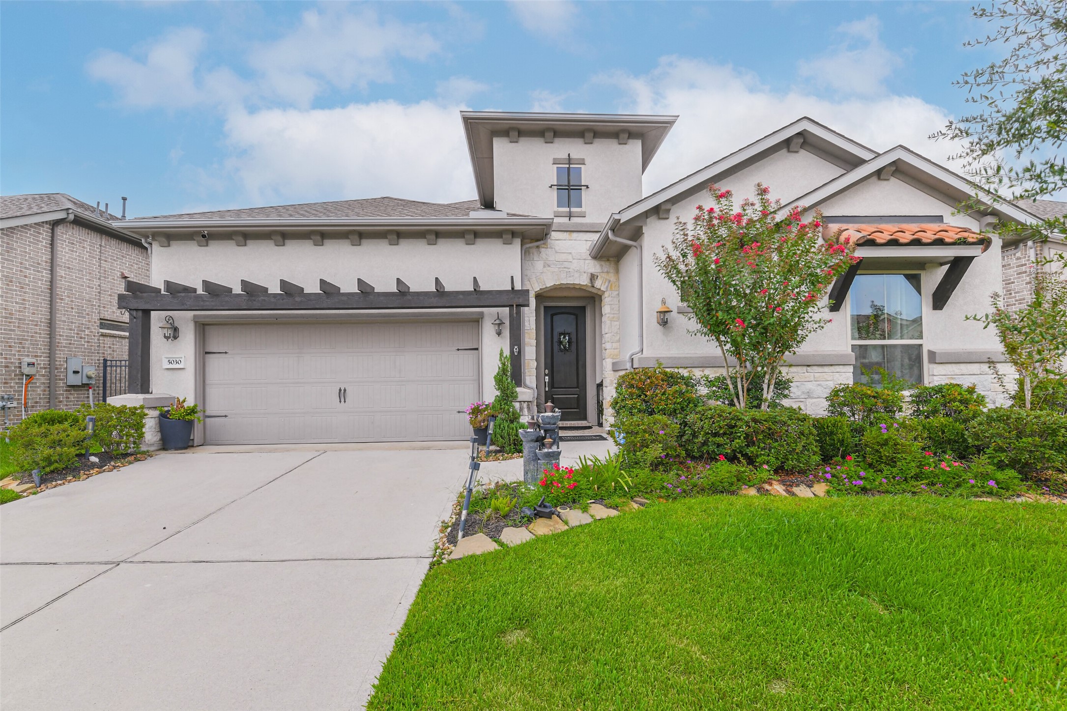 5030 Robin Park Court Property Photo 1