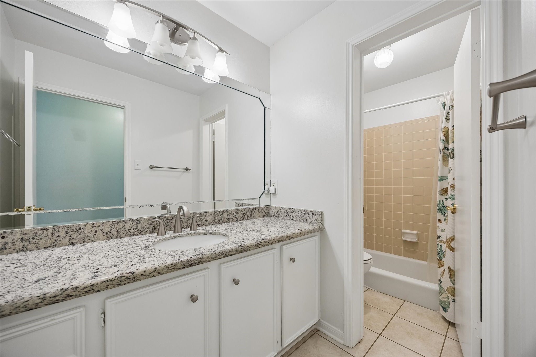 12107 Burgoyne Drive Property Photo 18
