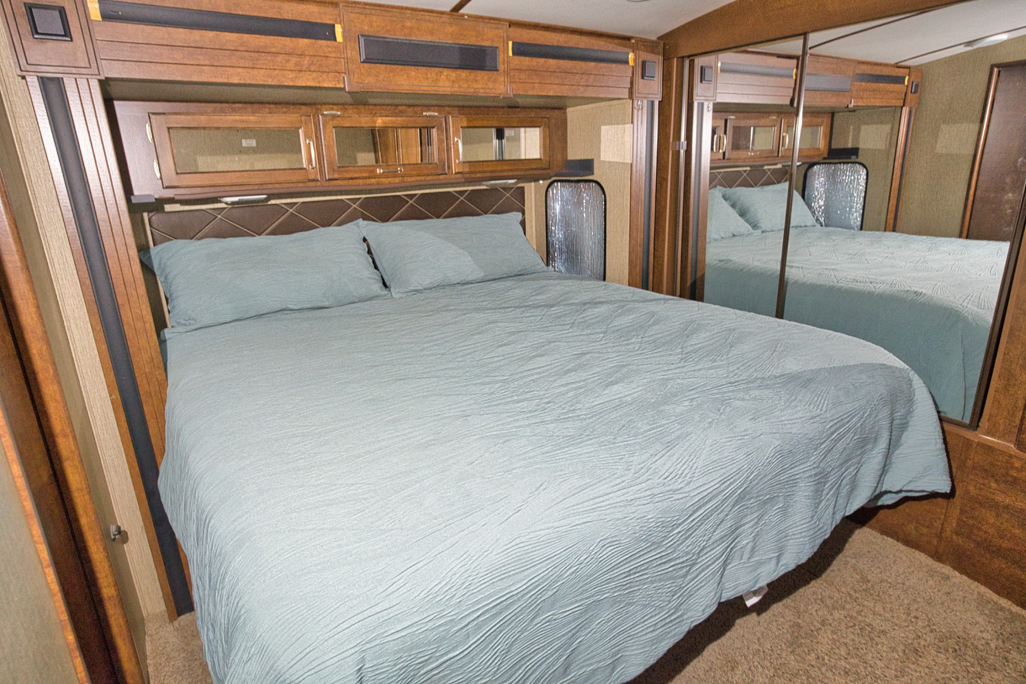 1204 Blue Water Boulevard Property Photo 14