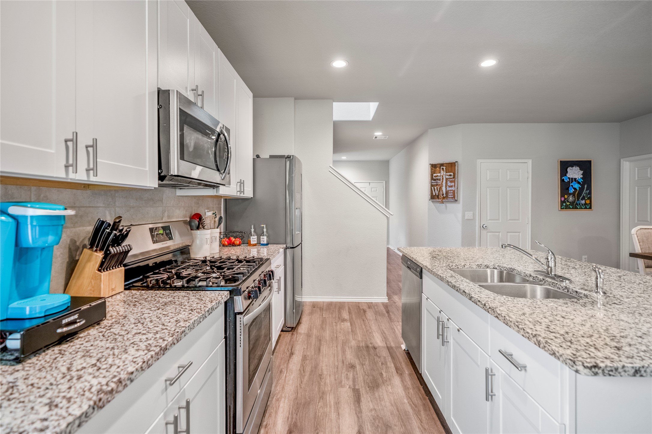 210 Bellewood Manor Drive Property Photo 10