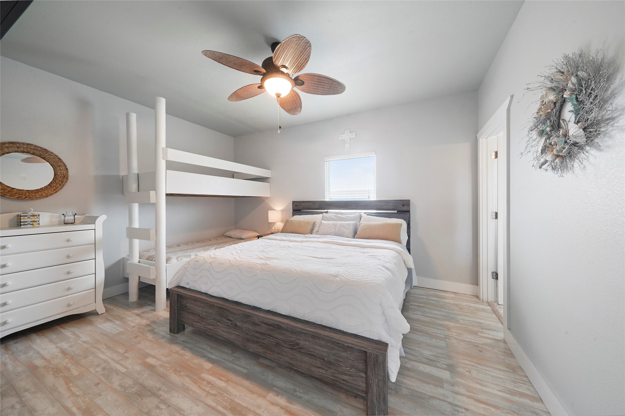 962 Driftwood Drive Property Photo 13