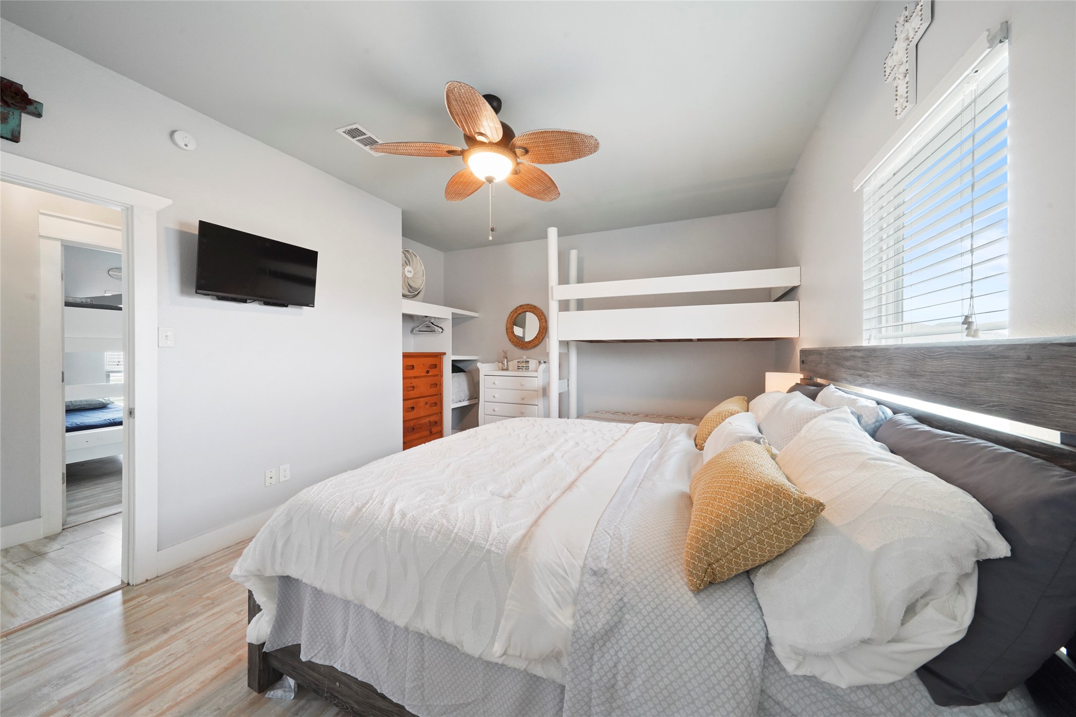 962 Driftwood Drive Property Photo 14