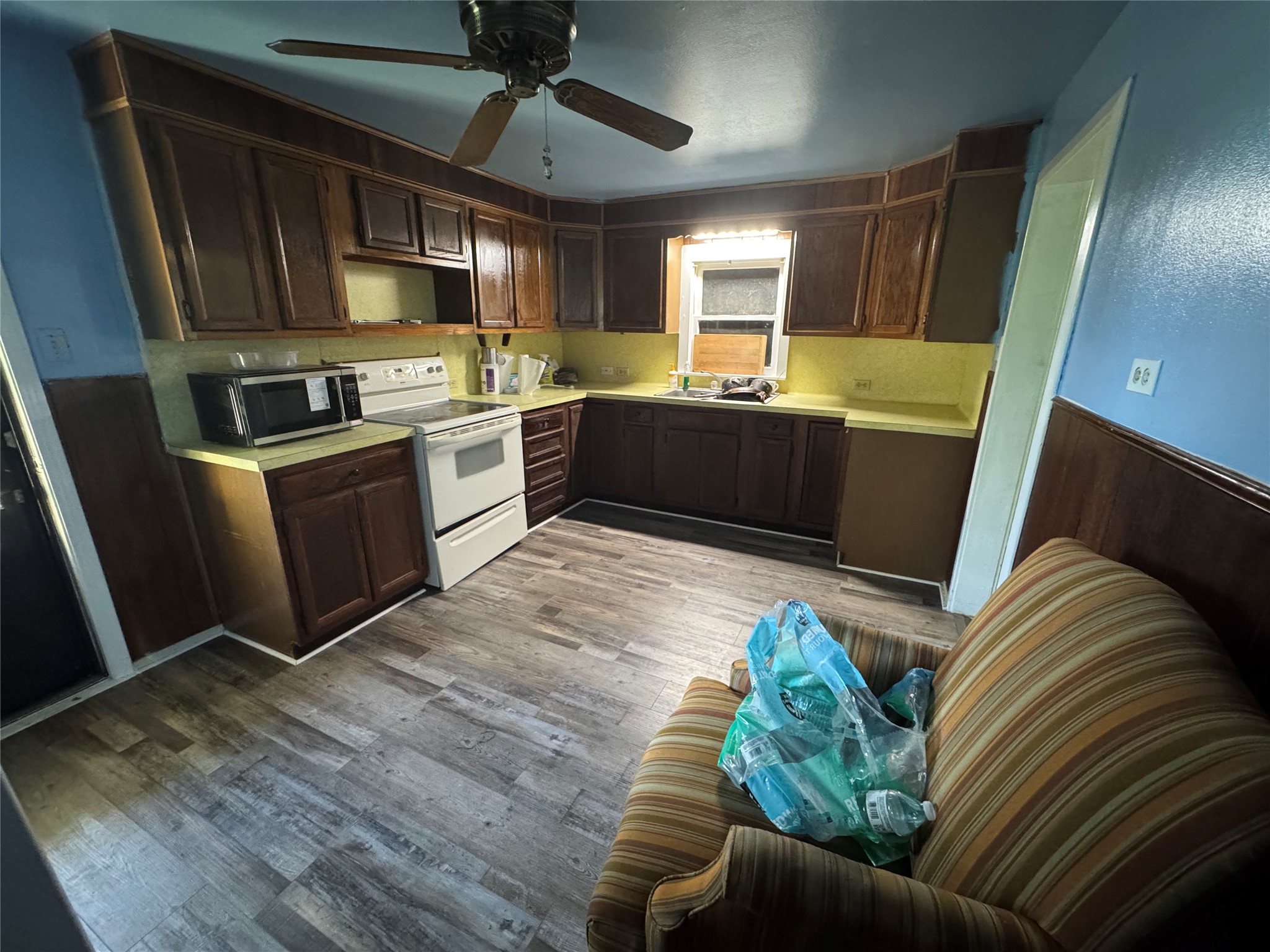 17930 Highway 36 Property Photo 3