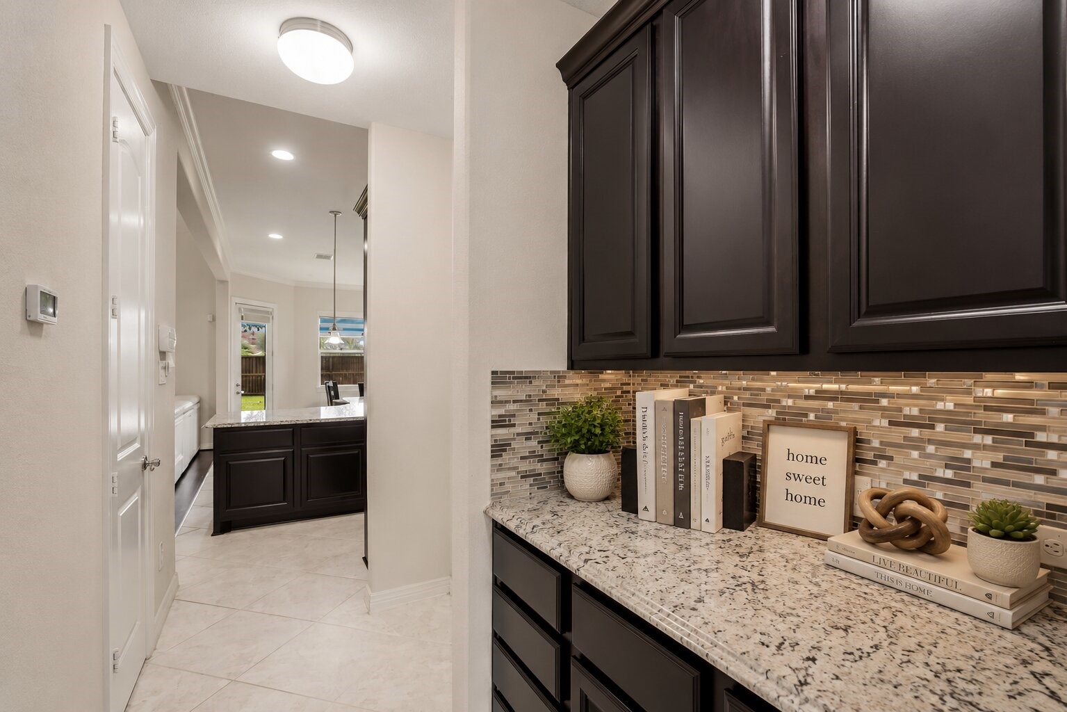6011 Abercombie Lane Property Photo 16