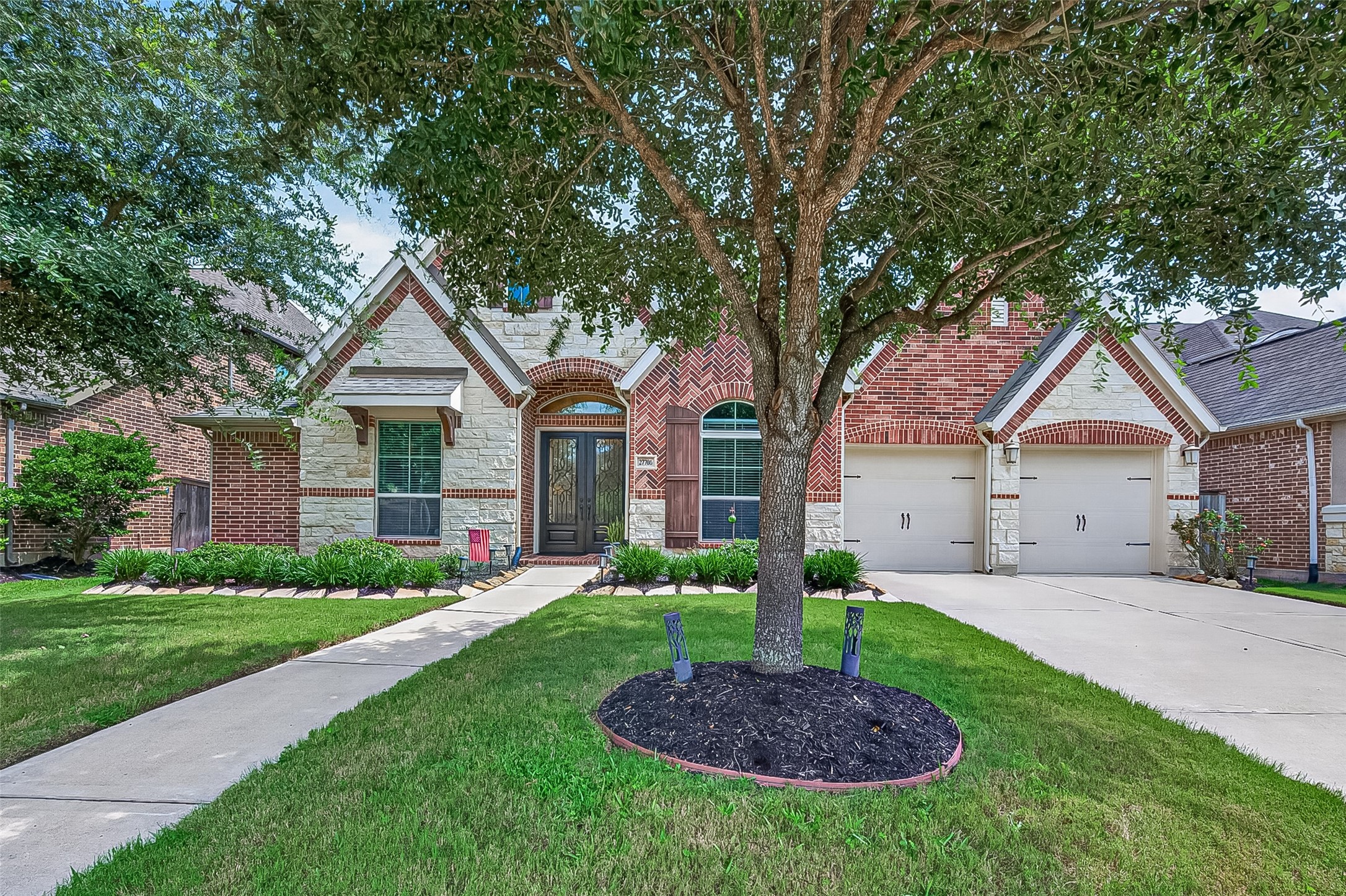 27706 Fleetwood Bend Lane Property Photo 1