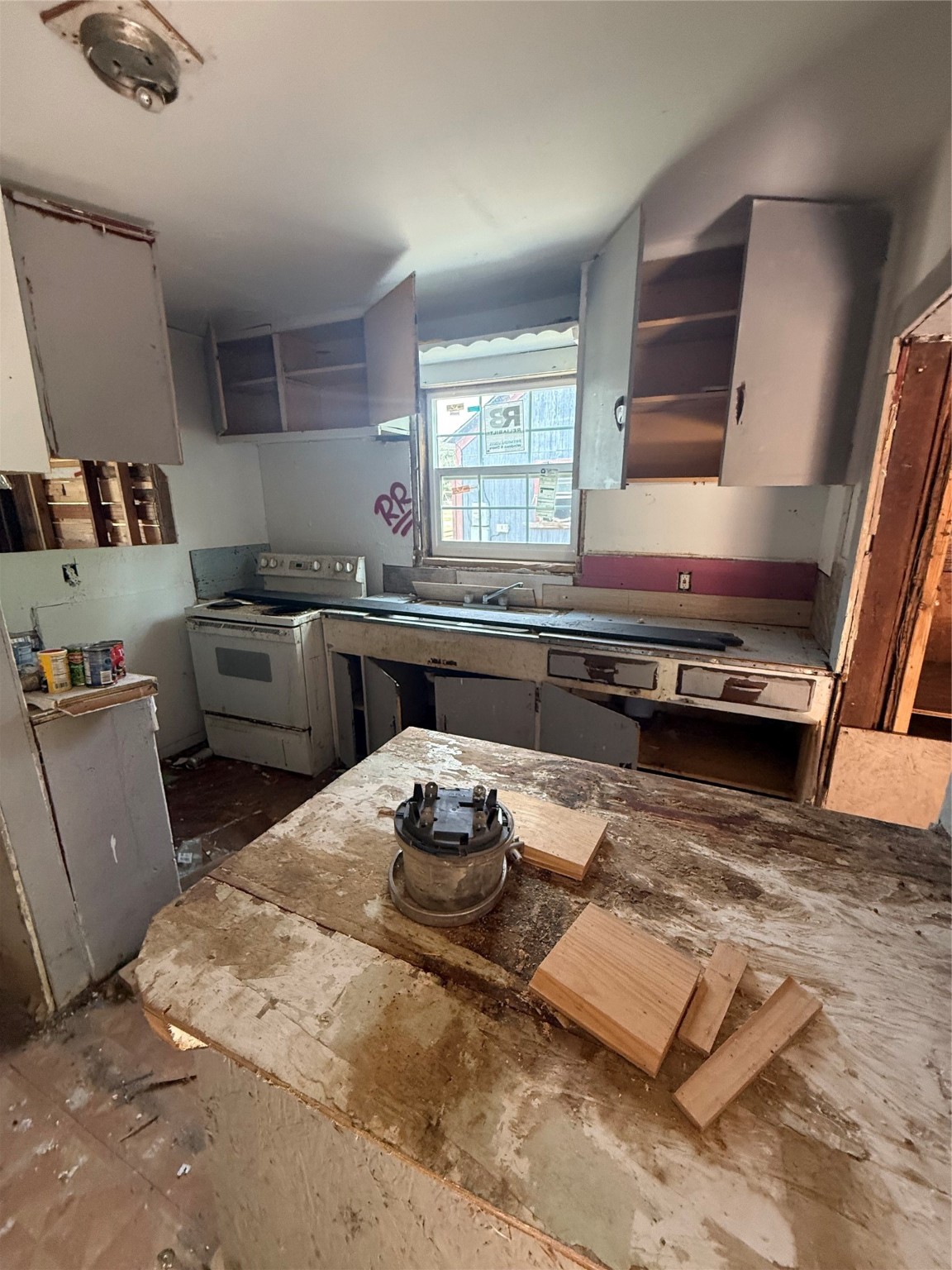 1611 Bailey Street Property Photo 4