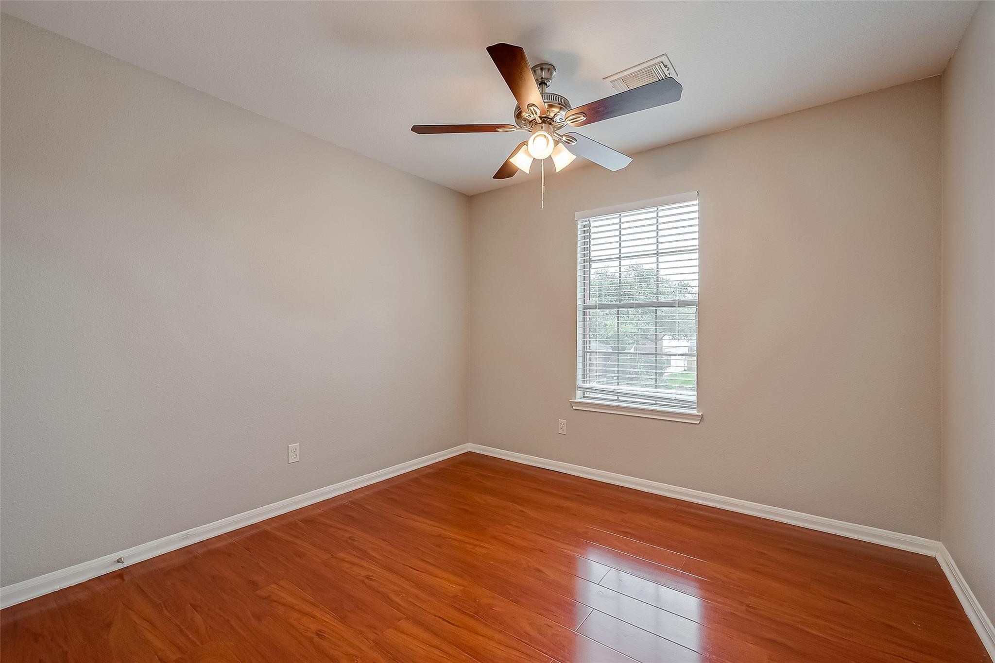 9234 Windswept Grove Drive Property Photo 7