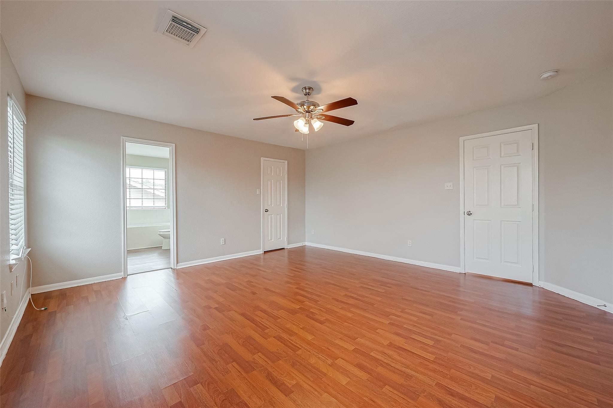 9234 Windswept Grove Drive Property Photo 14