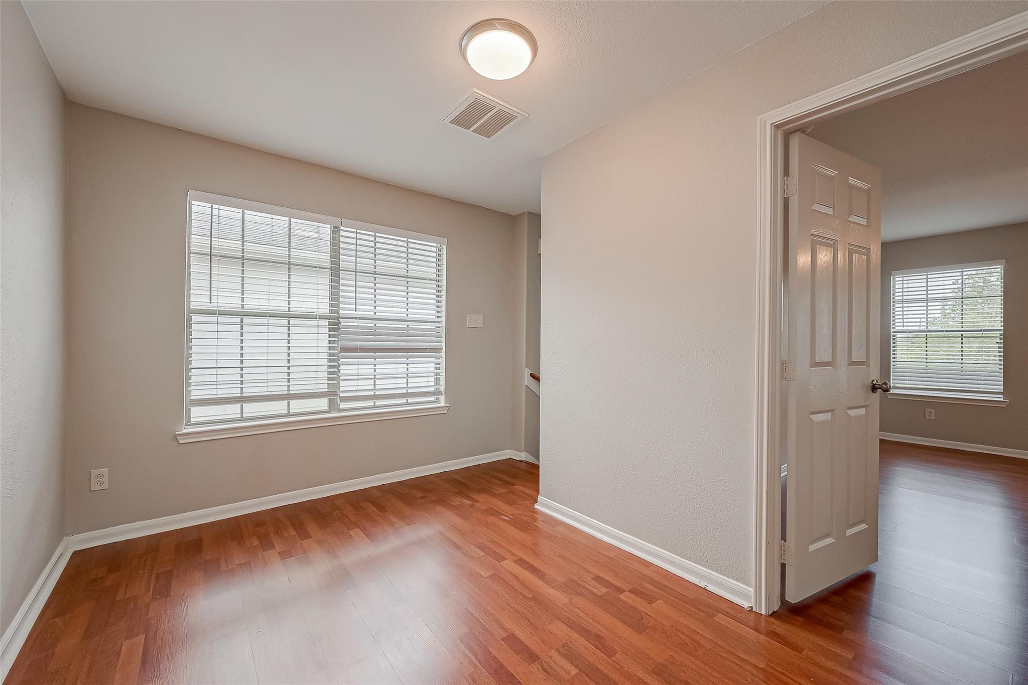9234 Windswept Grove Drive Property Photo 18