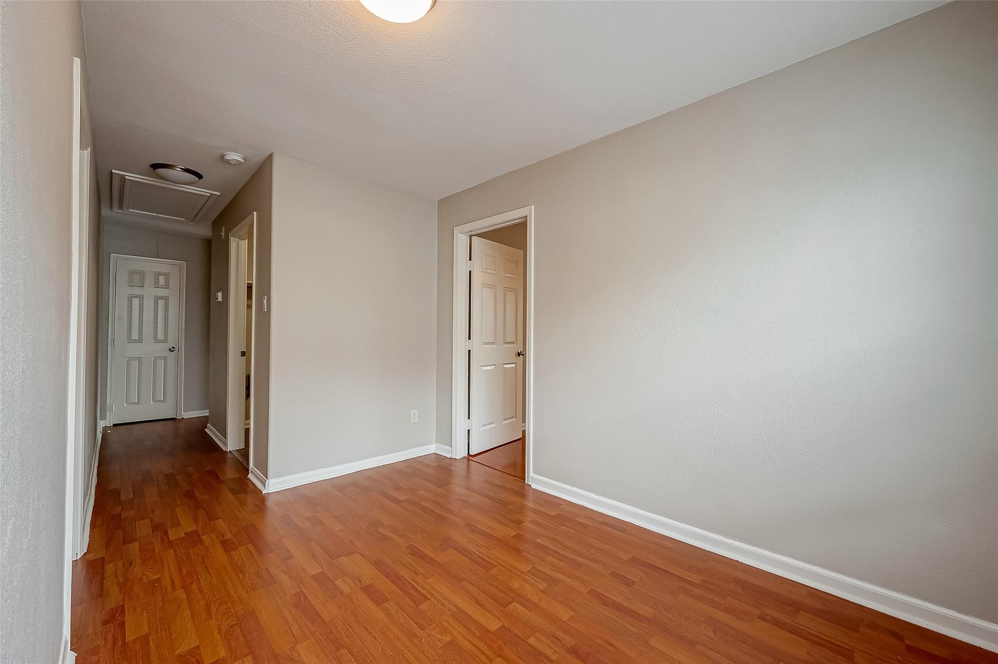 9234 Windswept Grove Drive Property Photo 19