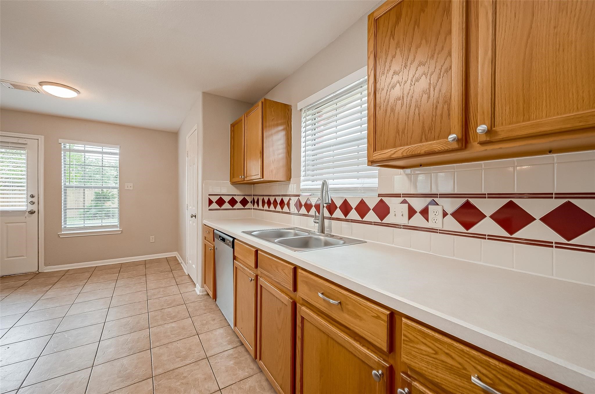 9234 Windswept Grove Drive Property Photo 21