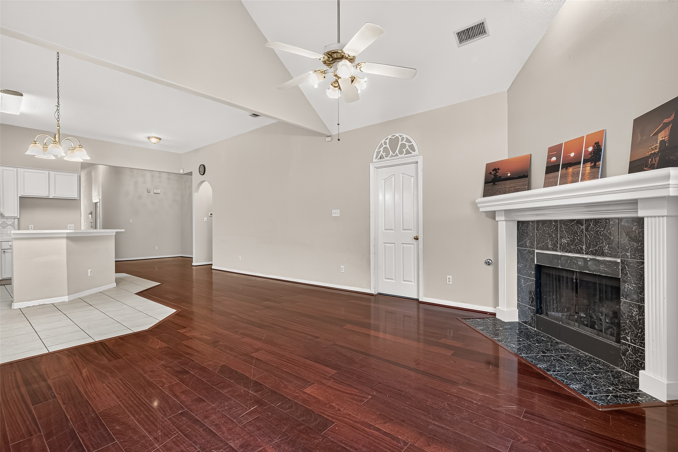 8503 Raybluff Lane Property Photo 14