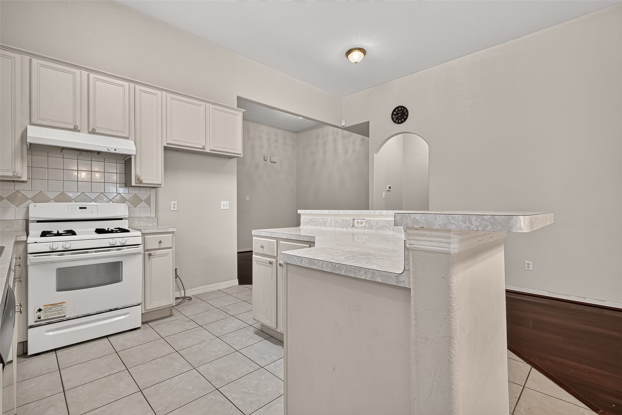 8503 Raybluff Lane Property Photo 19