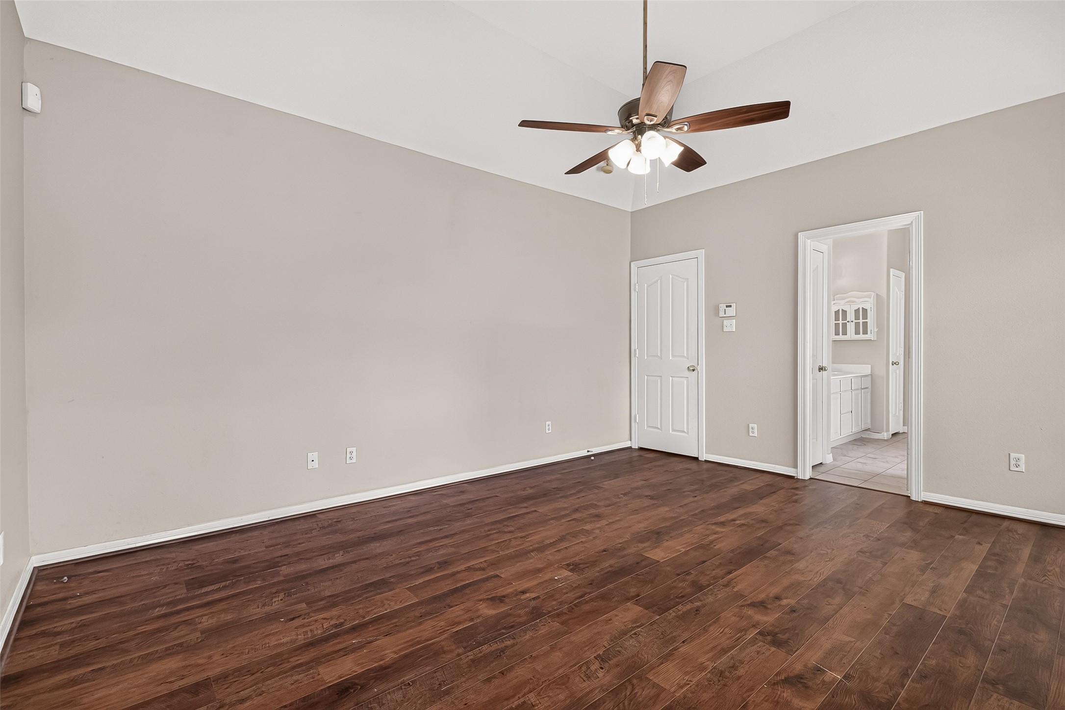 8503 Raybluff Lane Property Photo 33