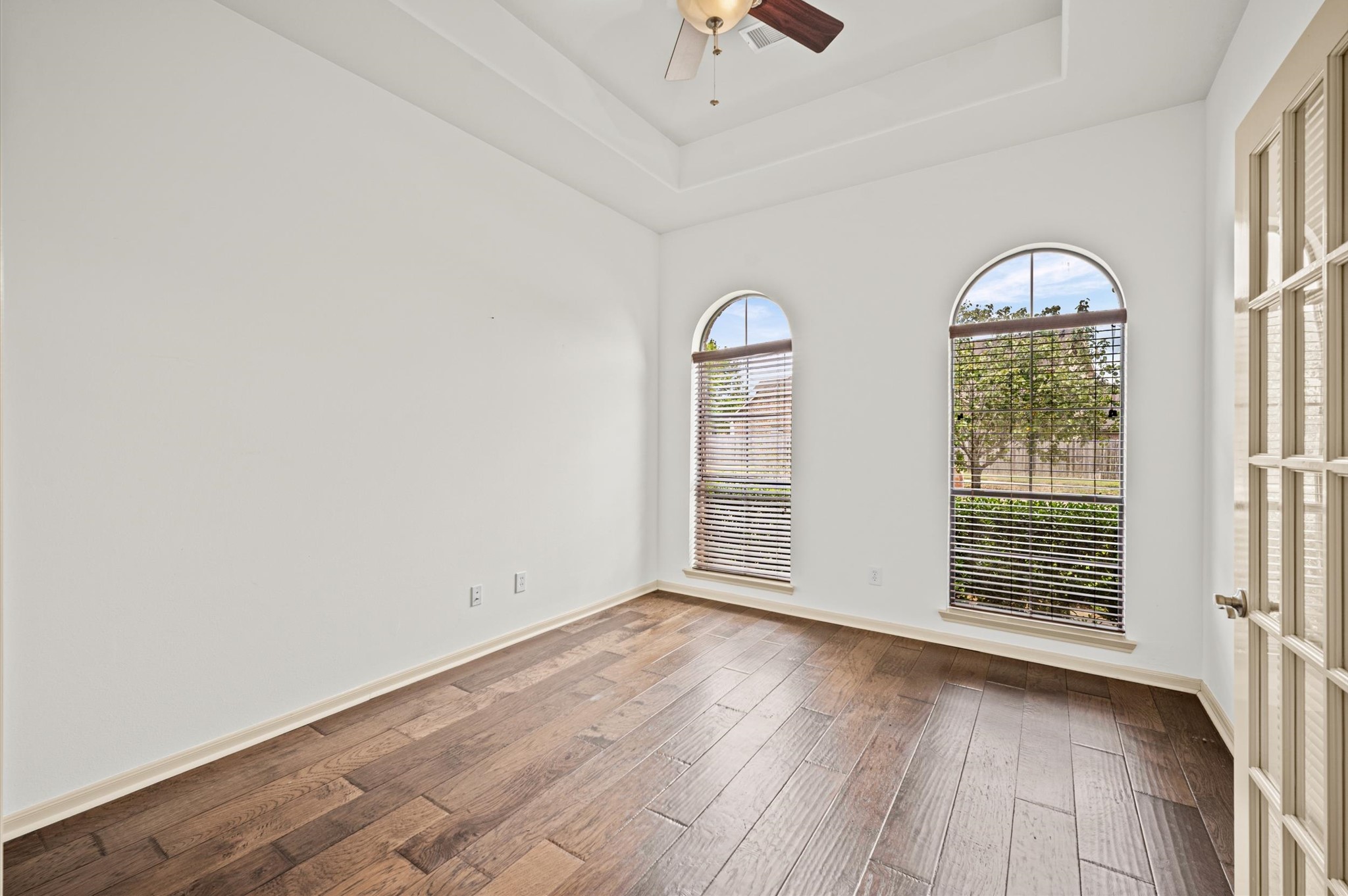 21115 Knight Quest Drive Property Photo 6