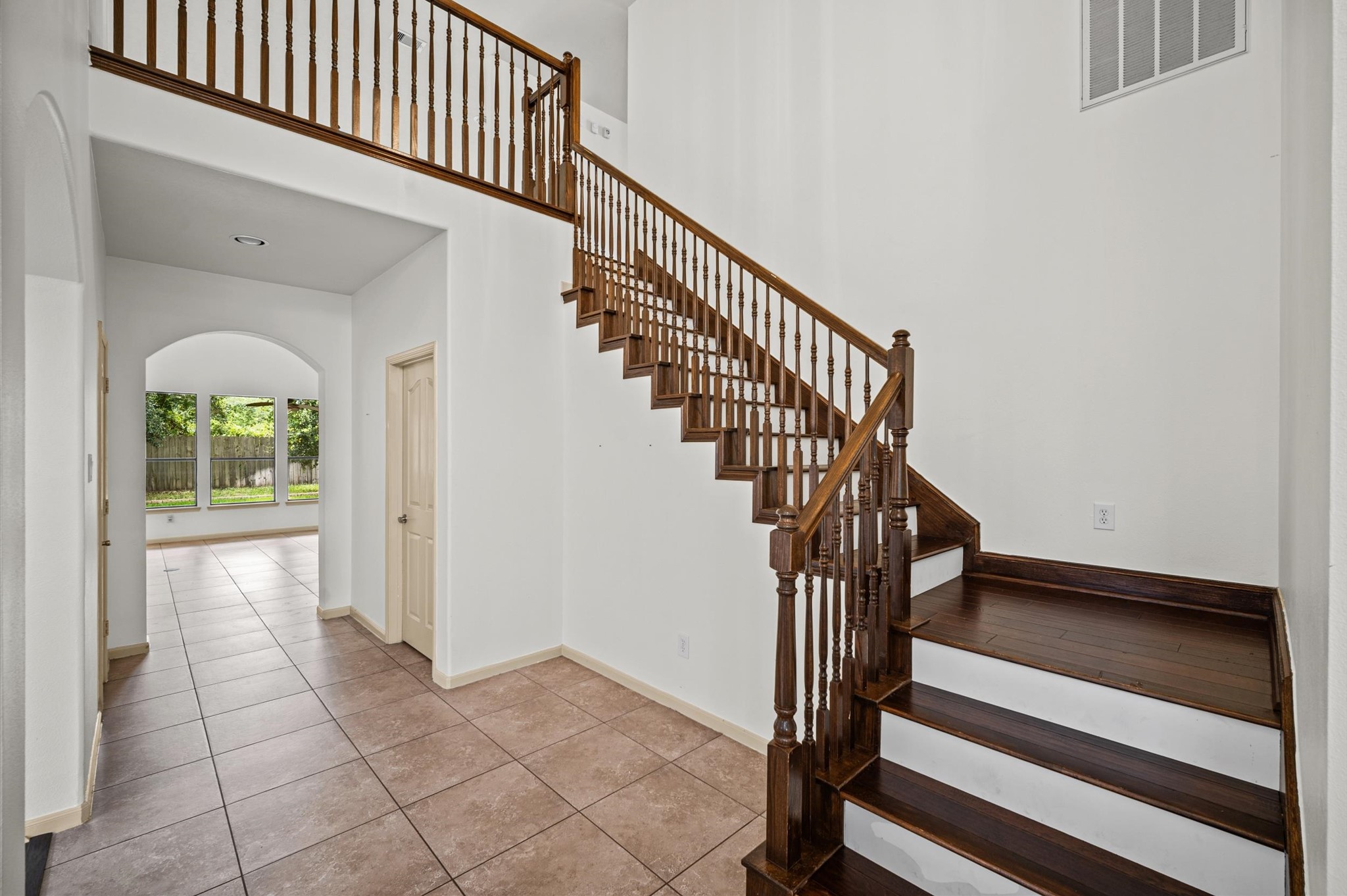 21115 Knight Quest Drive Property Photo 10