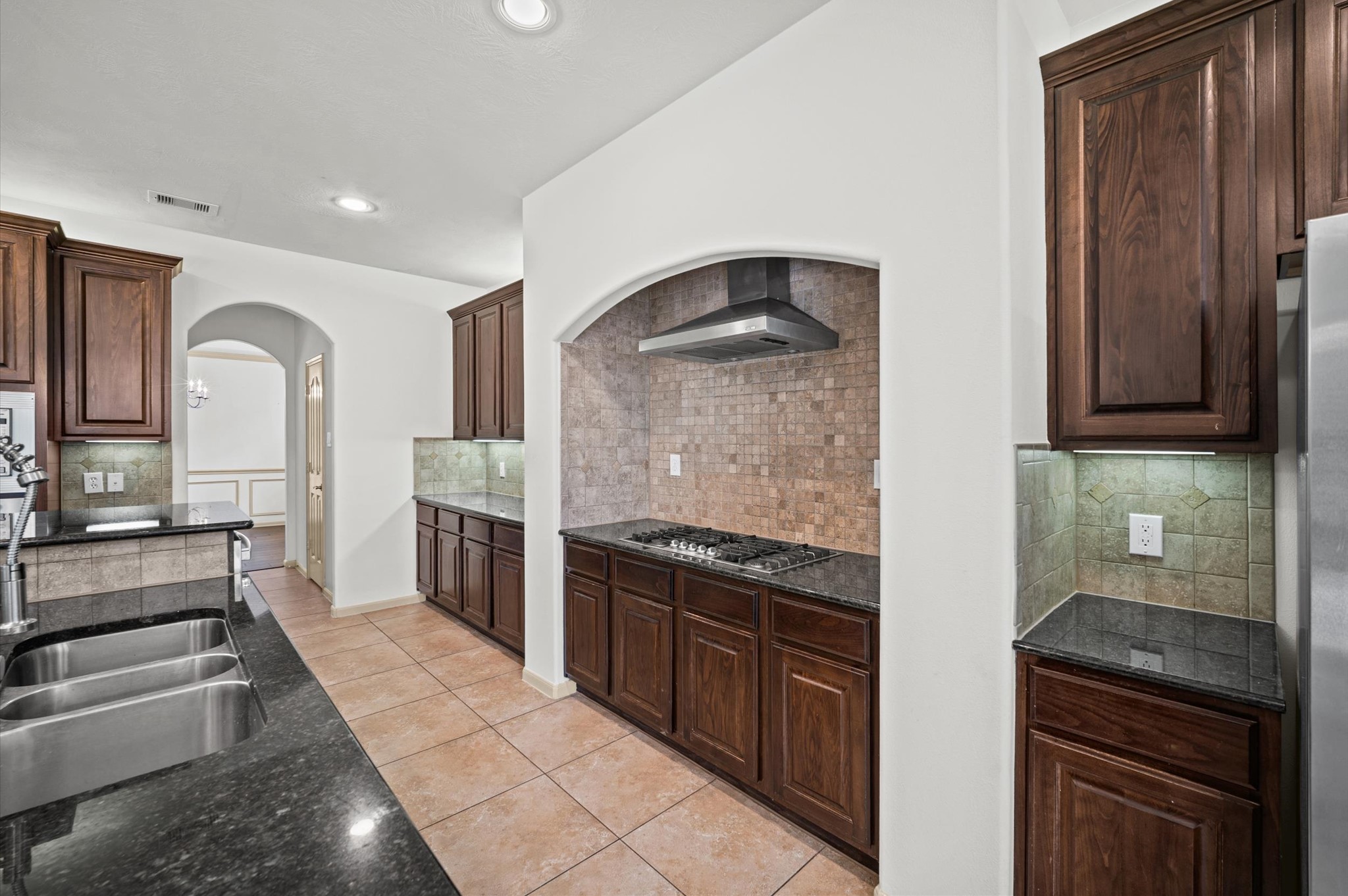 21115 Knight Quest Drive Property Photo 13