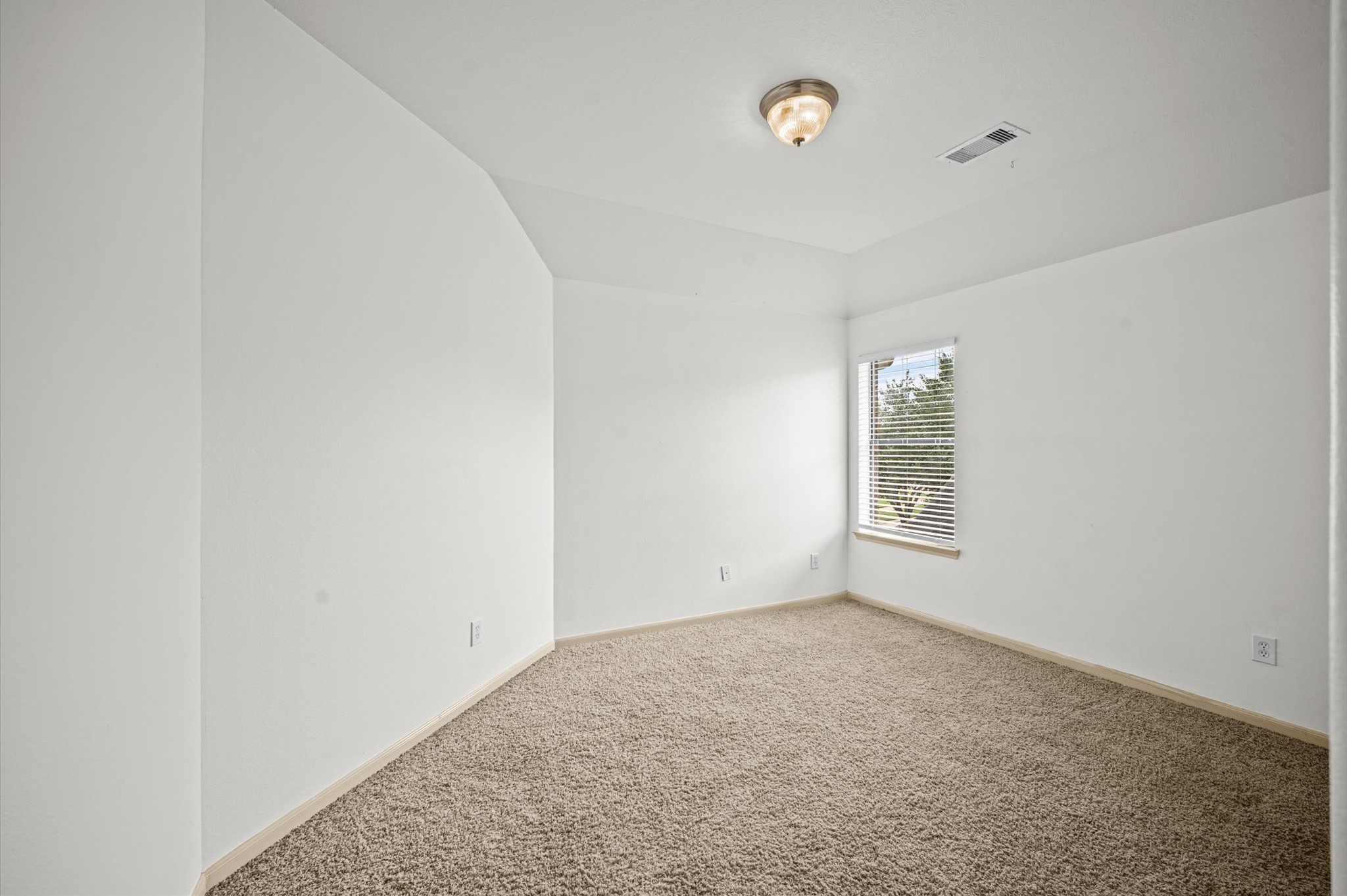 21115 Knight Quest Drive Property Photo 28