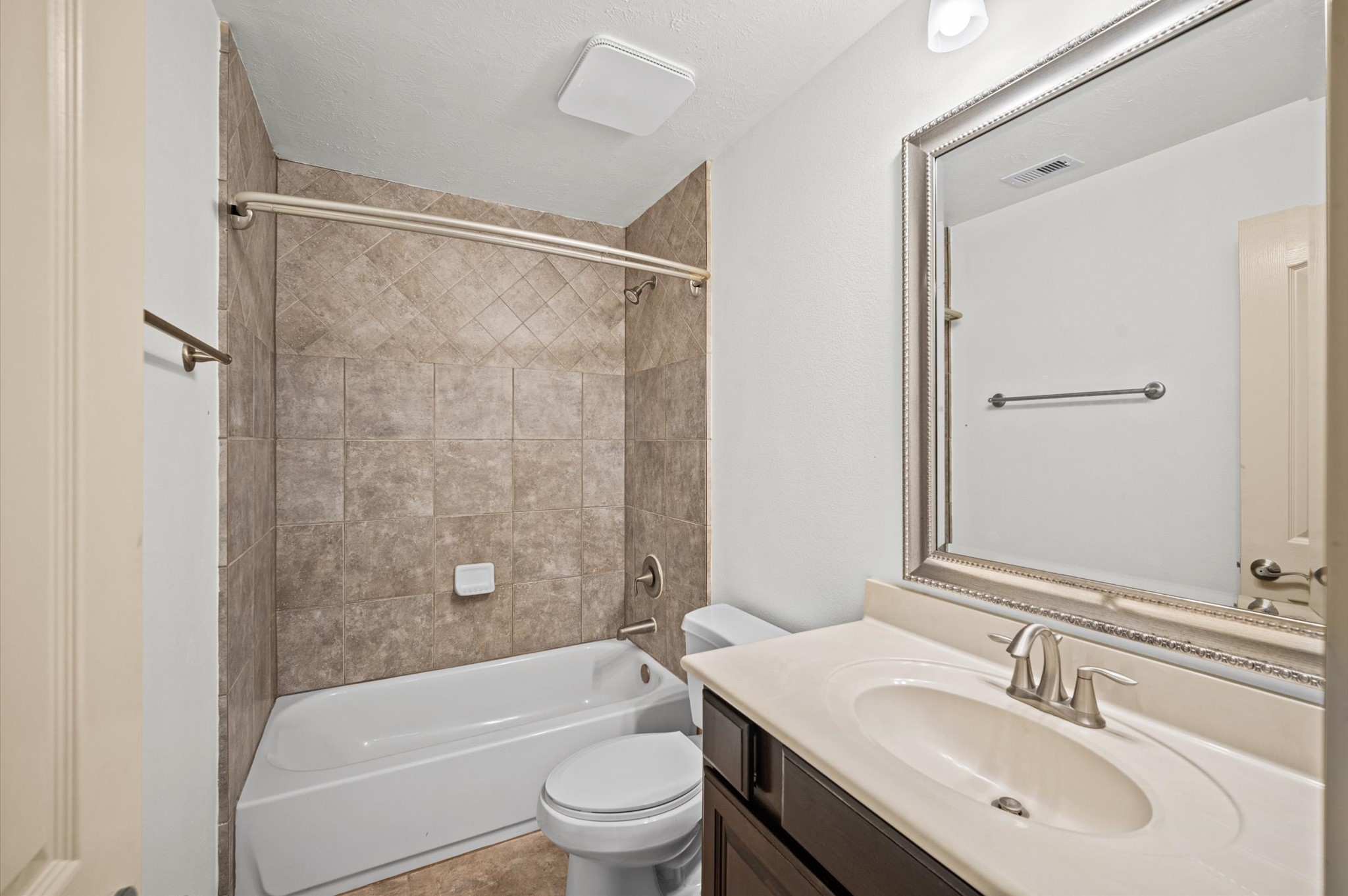 21115 Knight Quest Drive Property Photo 29