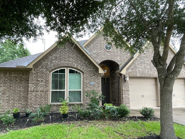 2801 Field Hollow Drive Property Photo 2