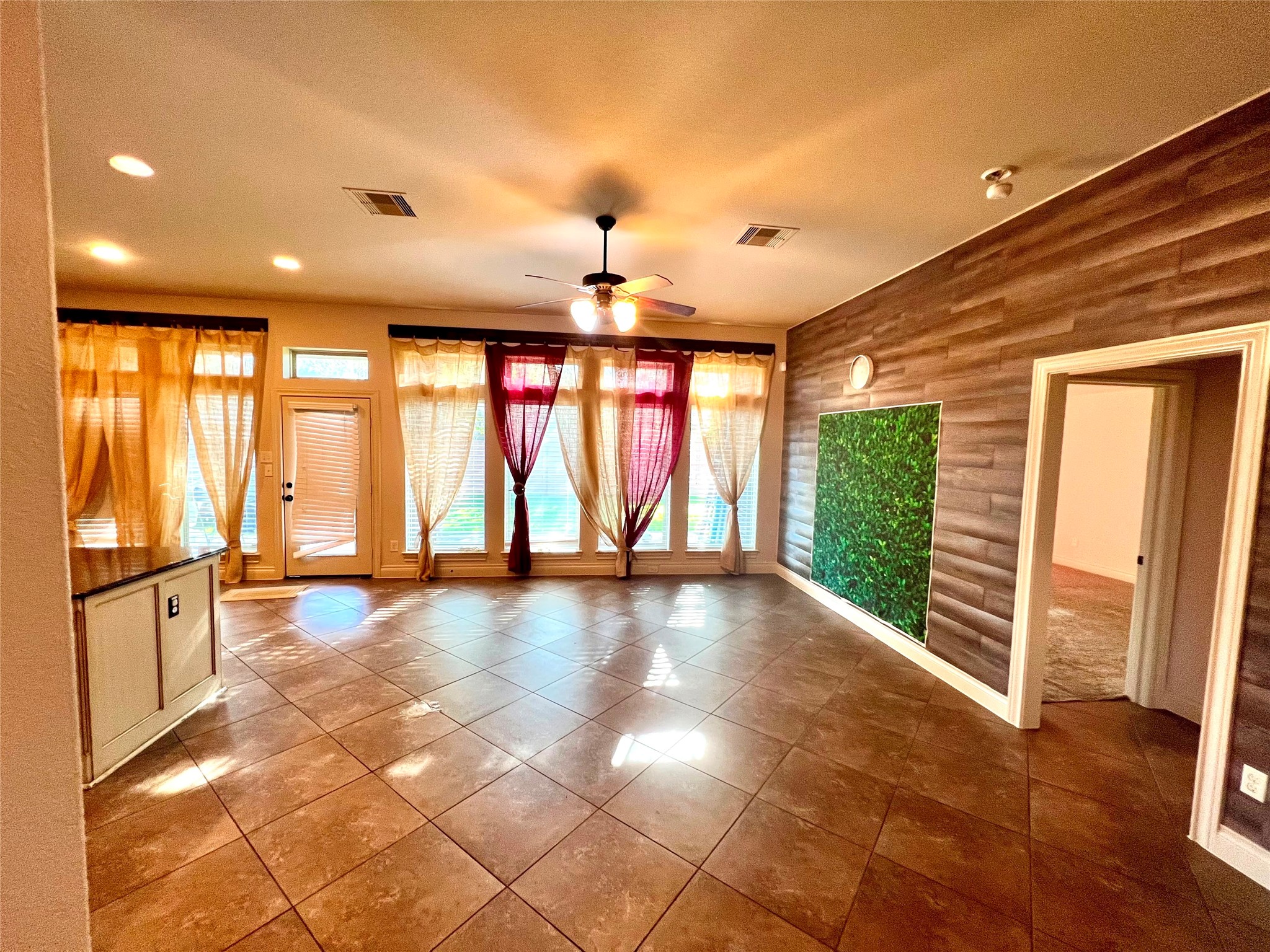2801 Field Hollow Drive Property Photo 10