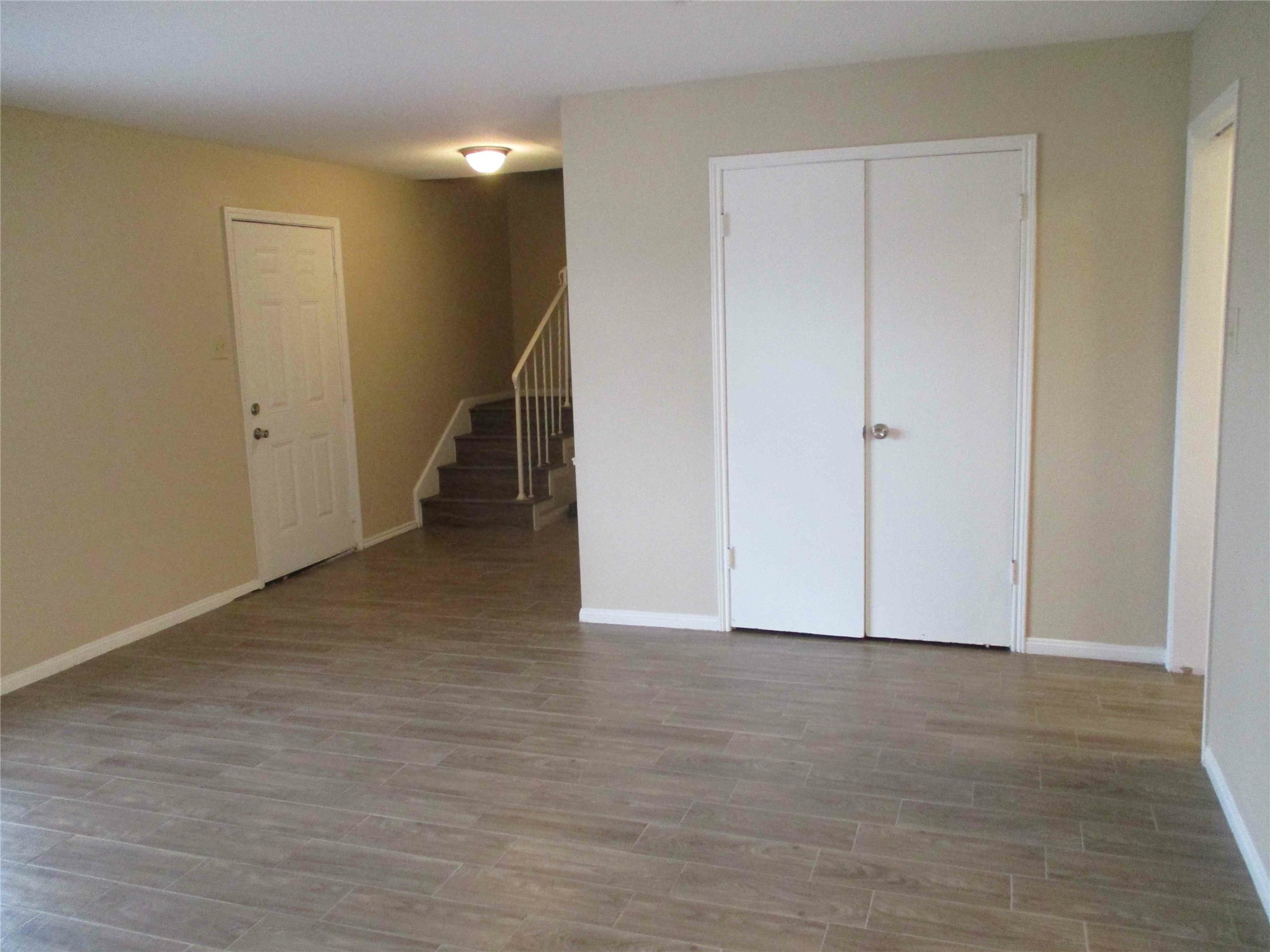 5506 Deep Forest Drive Property Photo 4