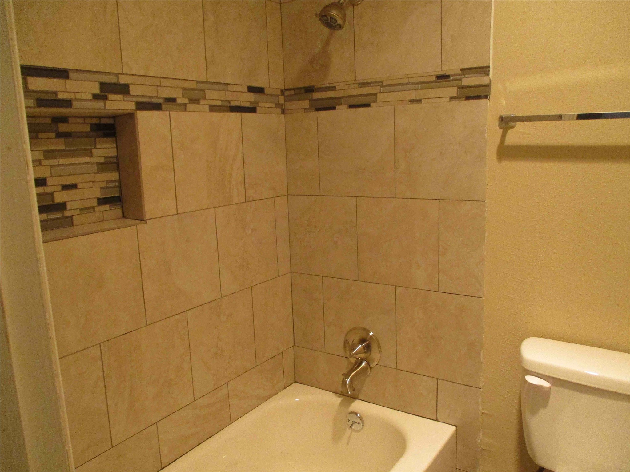 5506 Deep Forest Drive Property Photo 13