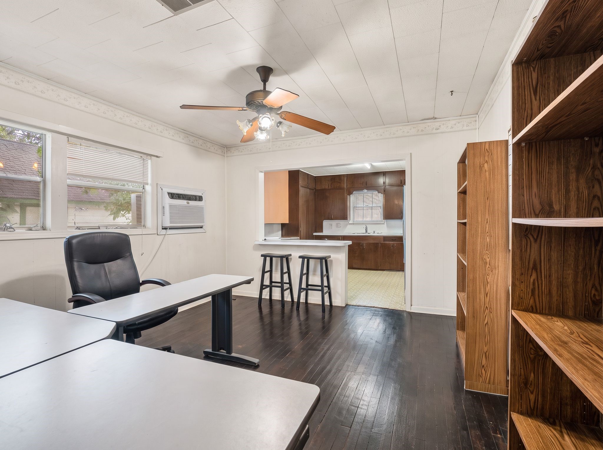 209 Schilling Street Property Photo 5