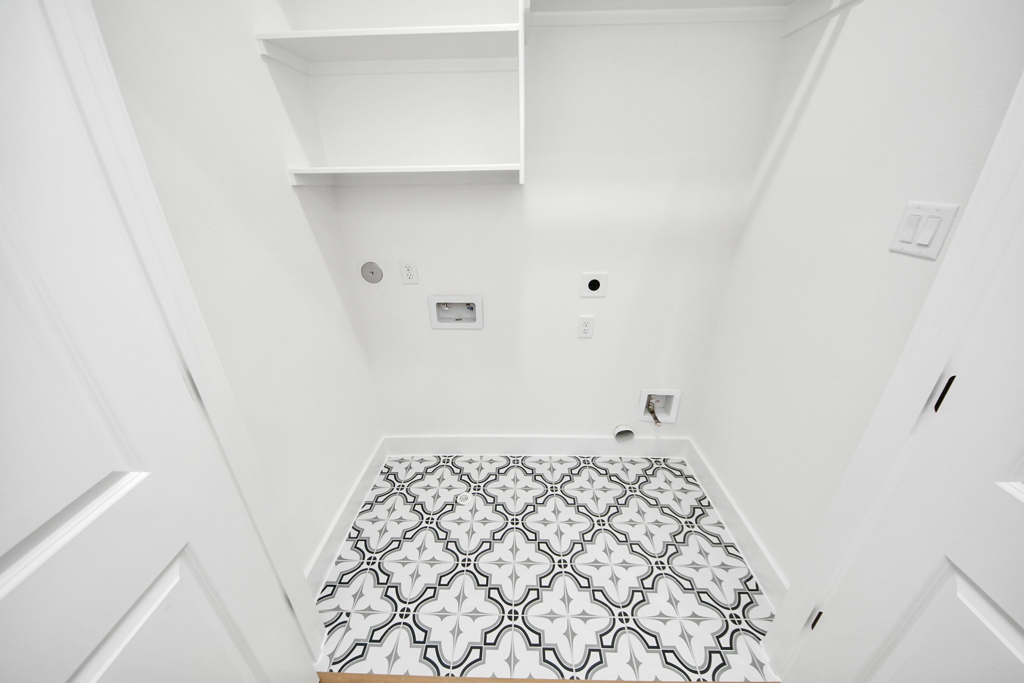 2434 Harrington Street Property Photo 29