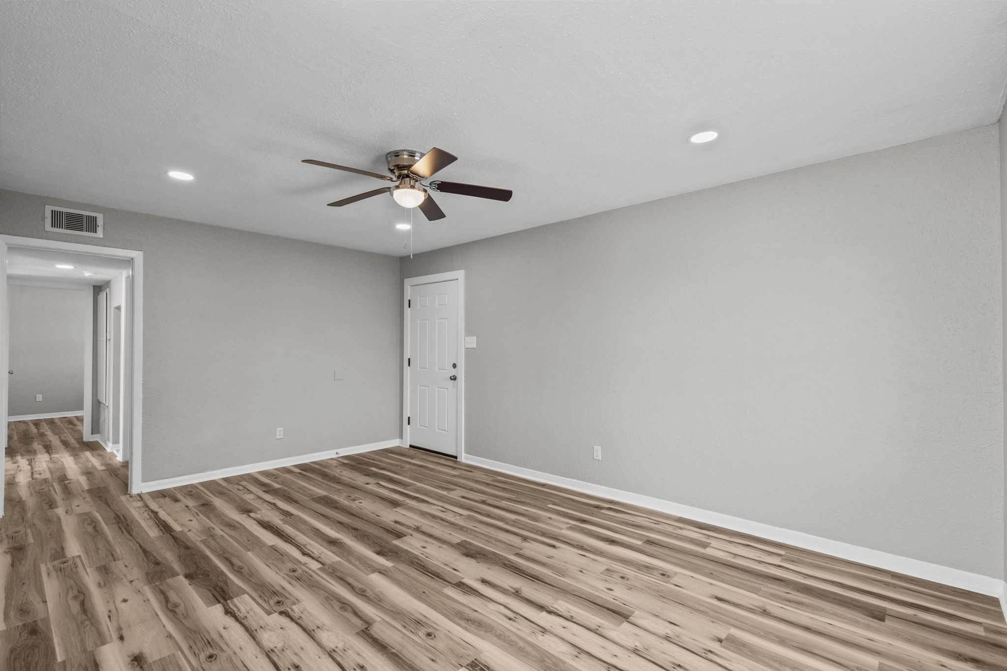 1927 Avenue M 1/2 10 Property Photo 9
