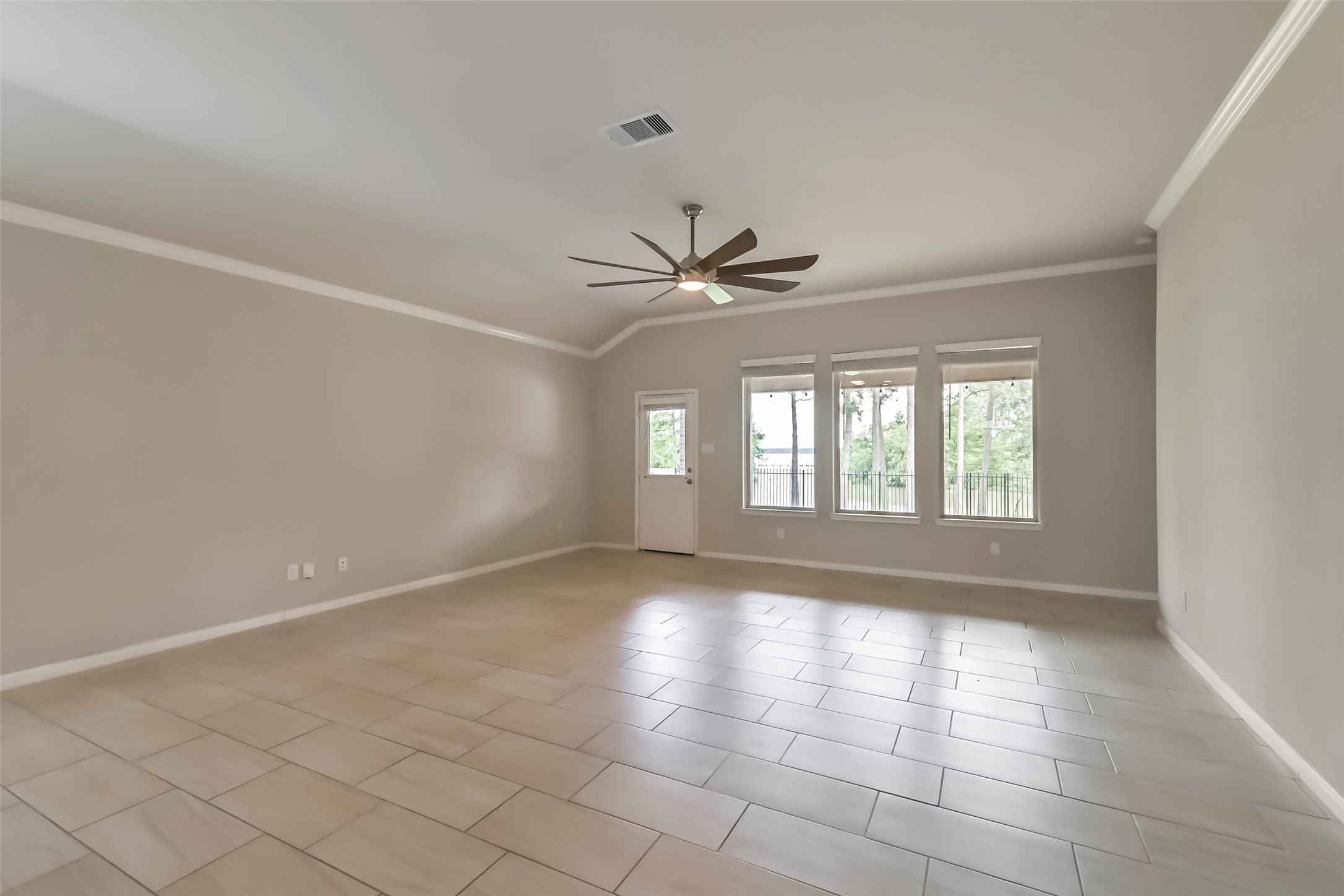 8810 Vasco Da Gama Trace Property Photo 13