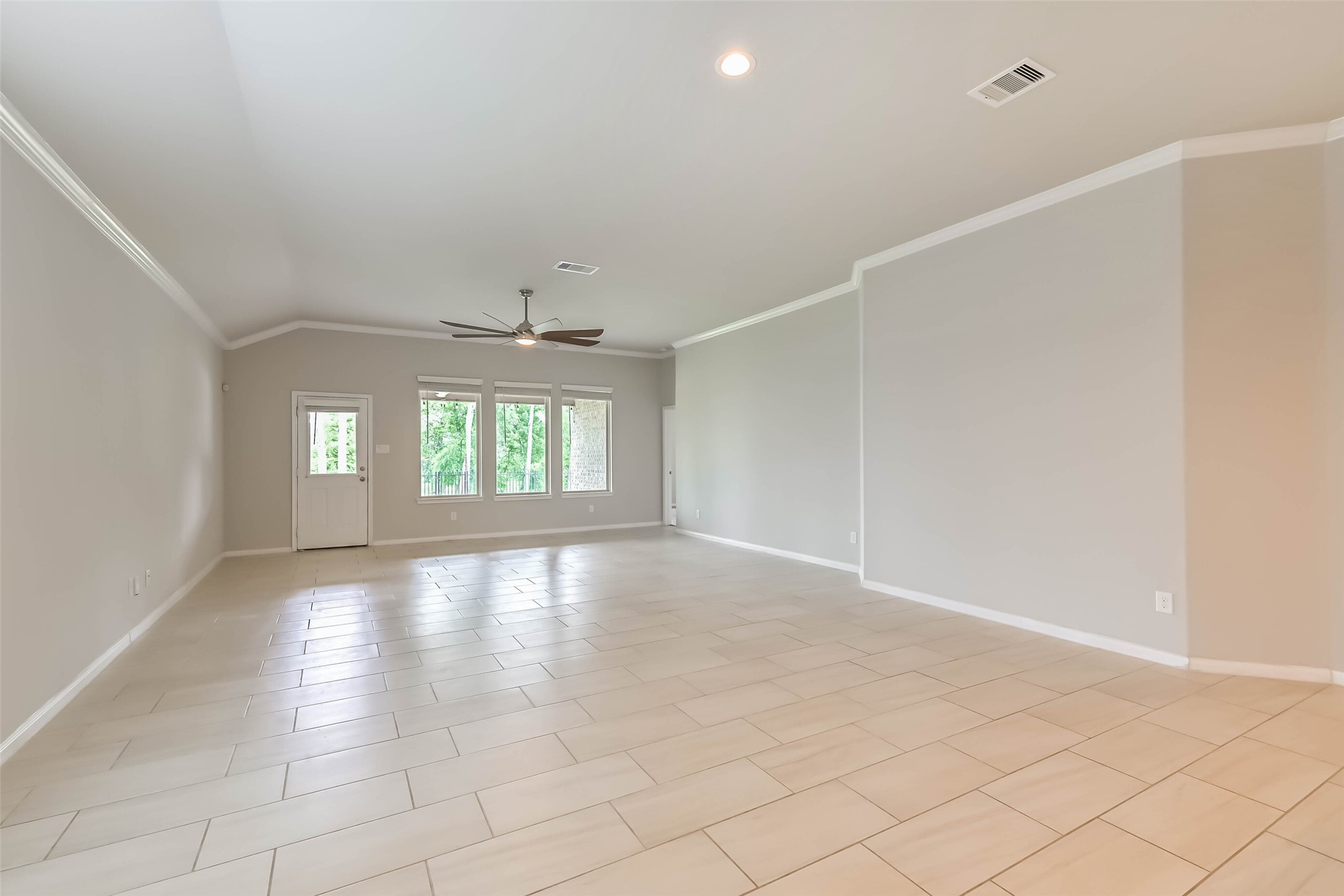 8810 Vasco Da Gama Trace Property Photo 14