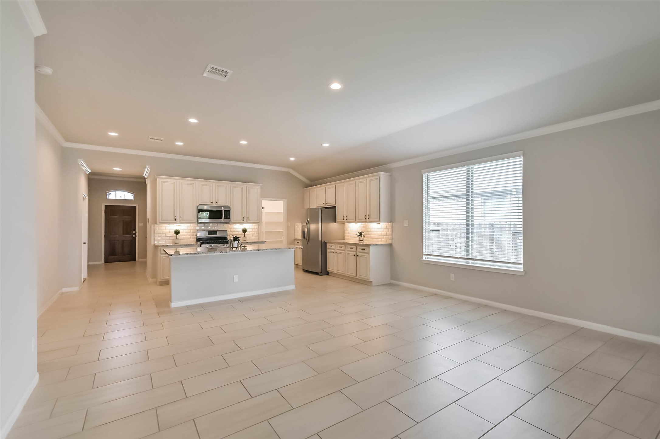 8810 Vasco Da Gama Trace Property Photo 15